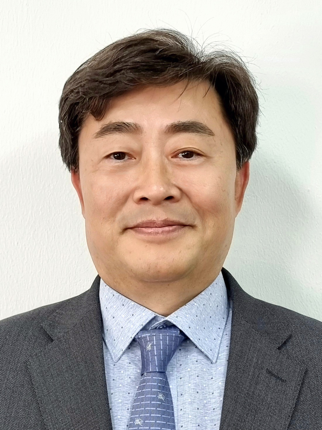 왕영균 사진
