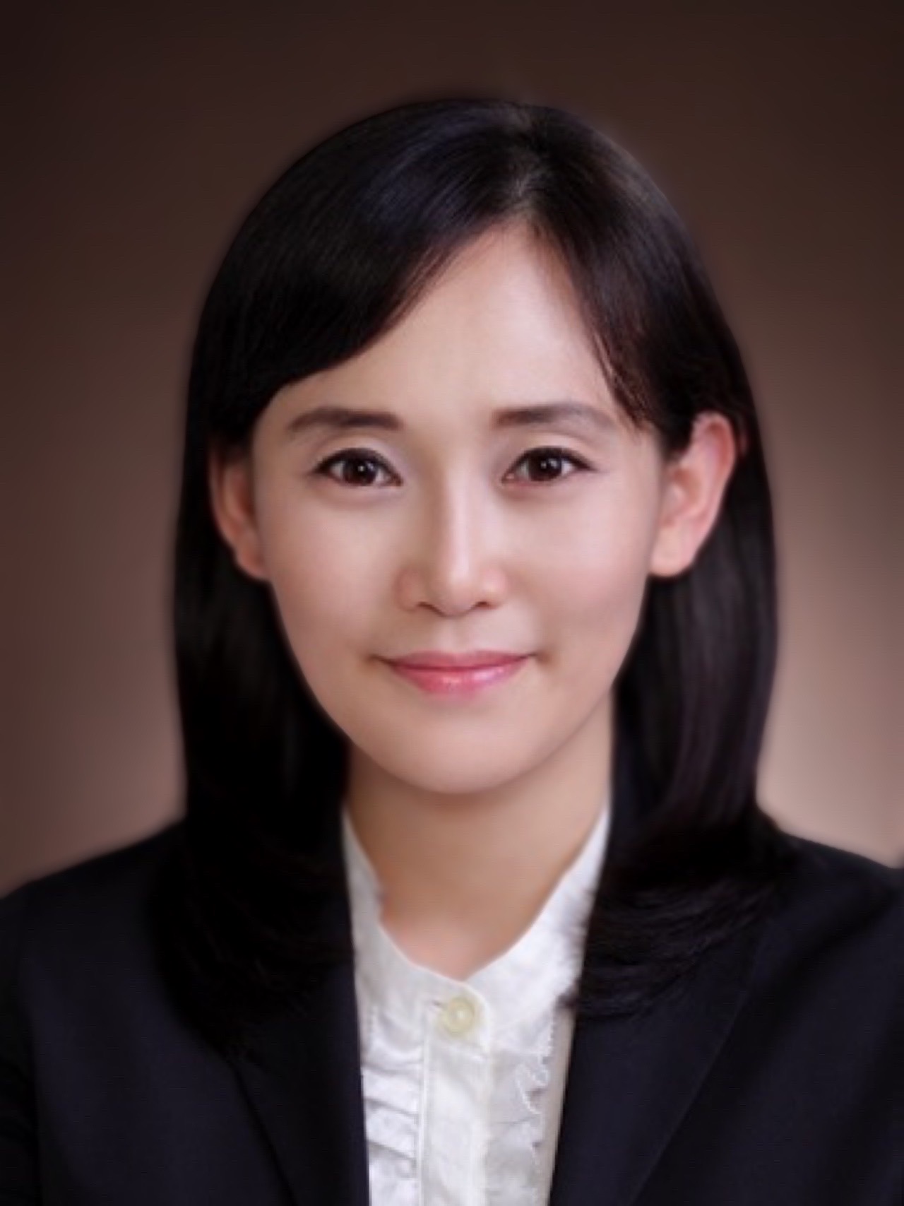이윤신 사진